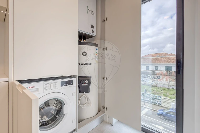 Apartamento T1 para Arrendamento em Ramalde Foto 10