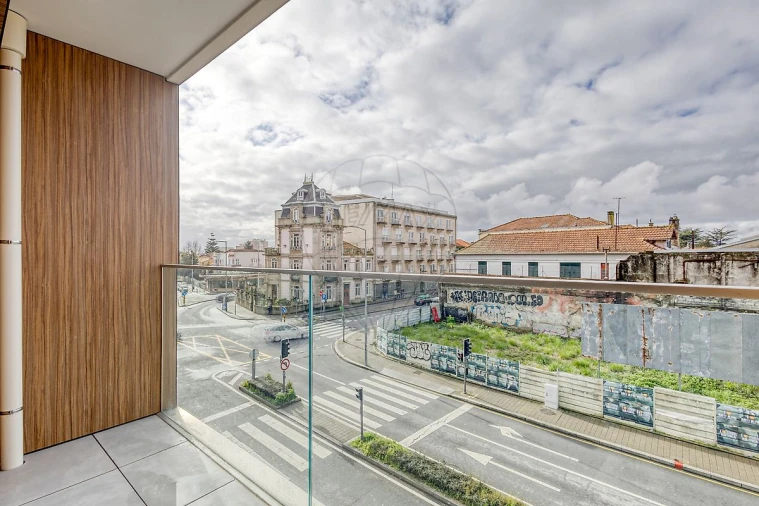 Apartamento T1 para Arrendamento em Ramalde Foto 11