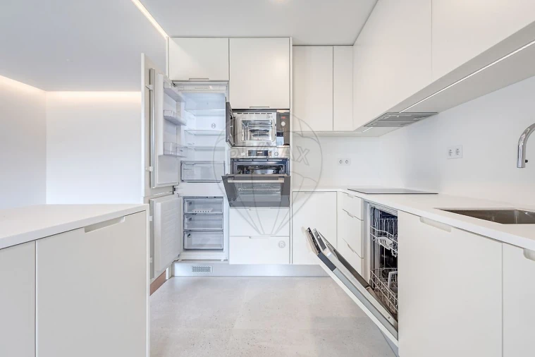 Apartamento T1 para Arrendamento em Ramalde Foto 9