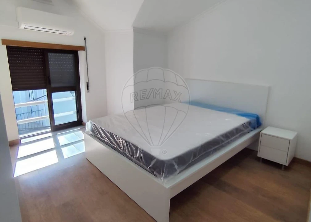 Apartamento T1 para Arrendamento em Covilhã e Canhoso Foto 3