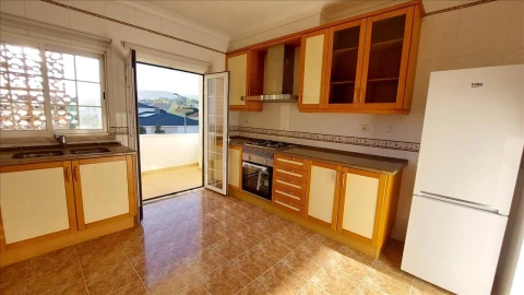 Apartamento T3 para Venda em Agualva e Mira-Sintra