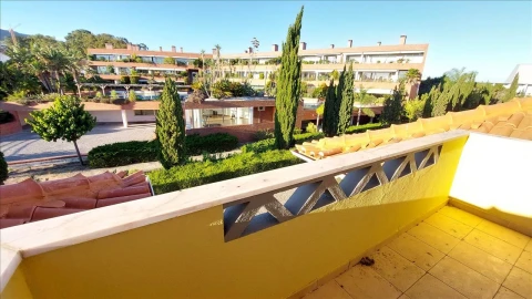 Apartamento T3 para Venda em Agualva e Mira-Sintra