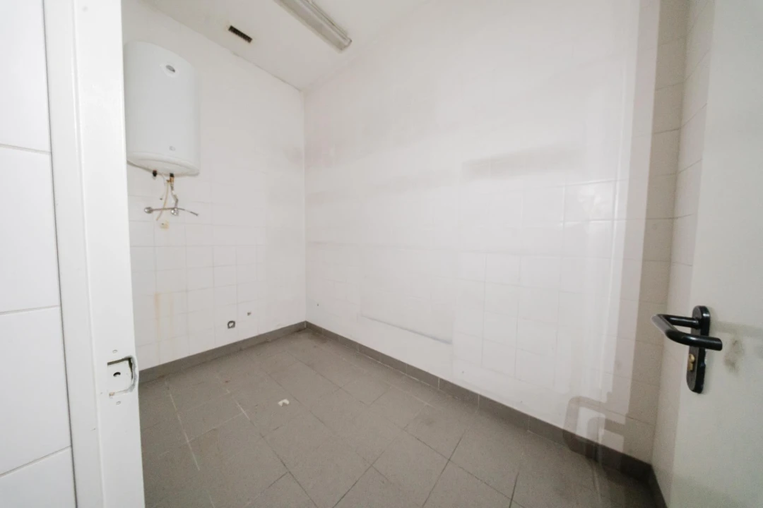 Negócio para Venda em São Domingos de Rana Foto 13