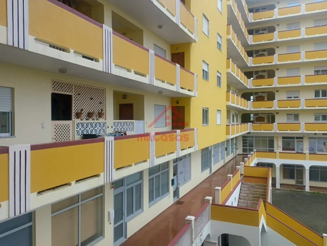 Apartamento T2 para Arrendamento em Santa Maria, São Pedro e Matacães Foto 20