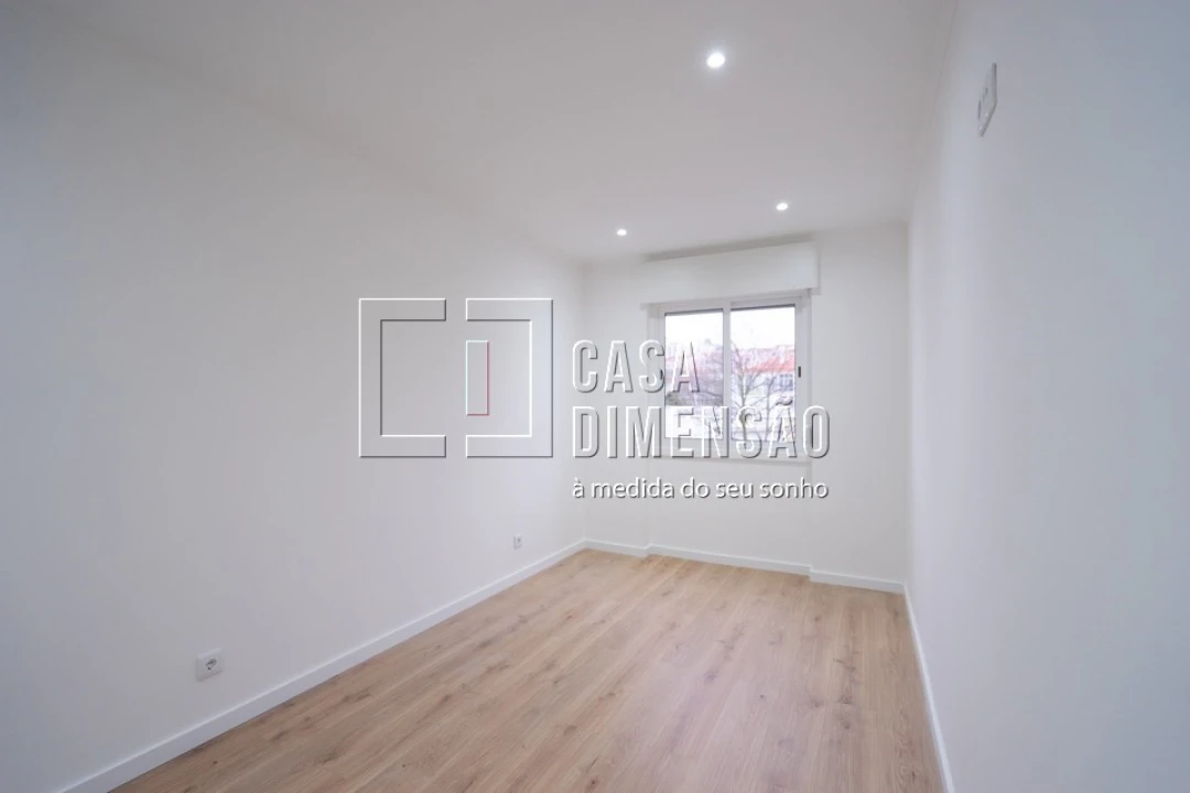 Apartamento T3 para Venda em Águas Livres Foto 19