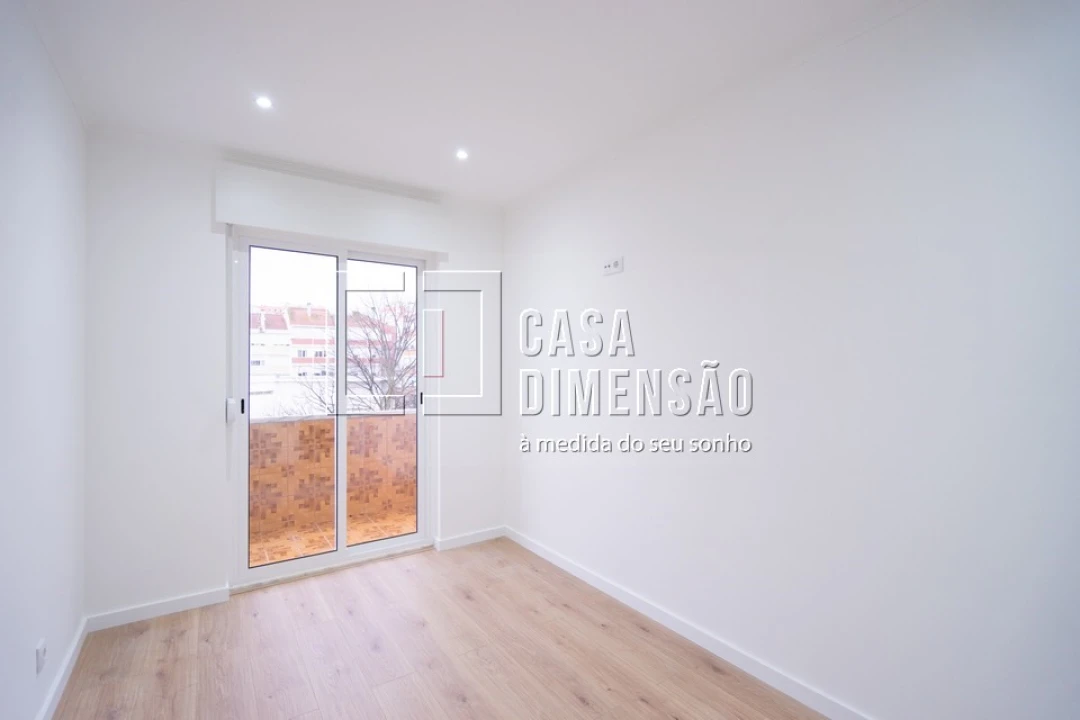 Apartamento T3 para Venda em Águas Livres Foto 25