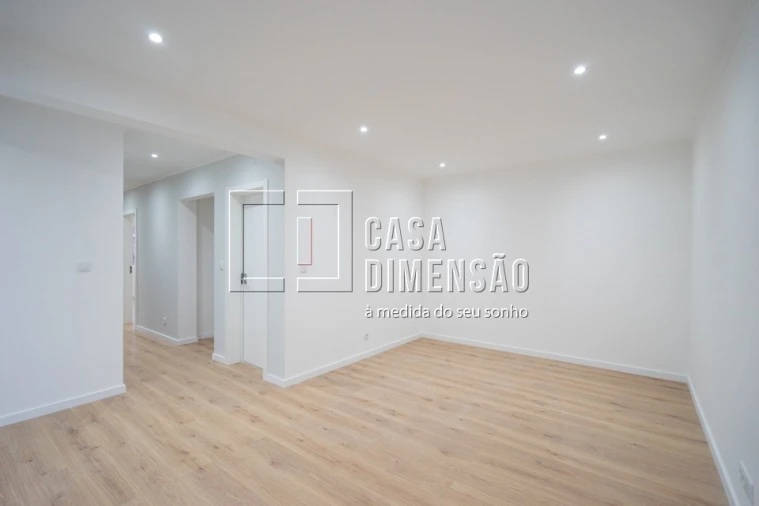 Apartamento T3 para Venda em Águas Livres Foto 11