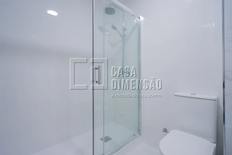 Apartamento T3 para Venda em Águas Livres Foto 16