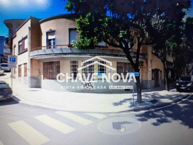 Terreno P/ Prédio para Venda em São João da Madeira Foto 1