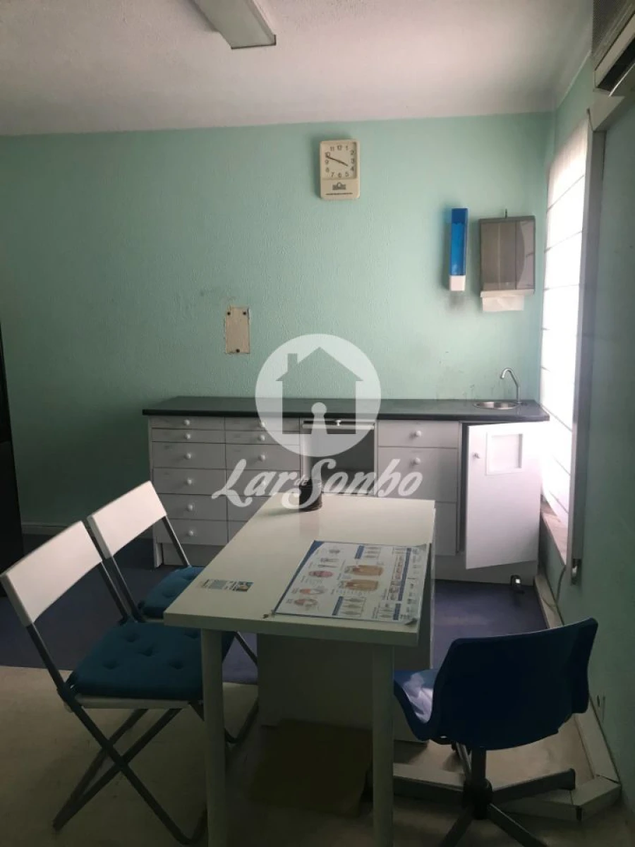 Escritório para Arrendamento em Sé Nova, Santa Cruz, Almedina e São Bartolomeu Foto 1