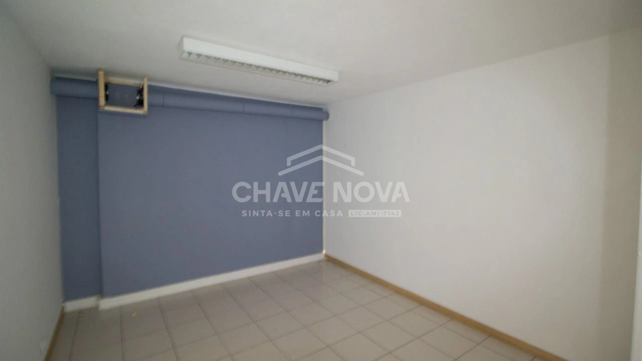 Loja para Venda em Custóias, Leça do Balio e Guifões Foto 7