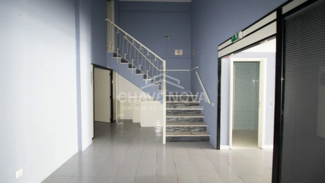 Loja para Venda em Custóias, Leça do Balio e Guifões Foto 12