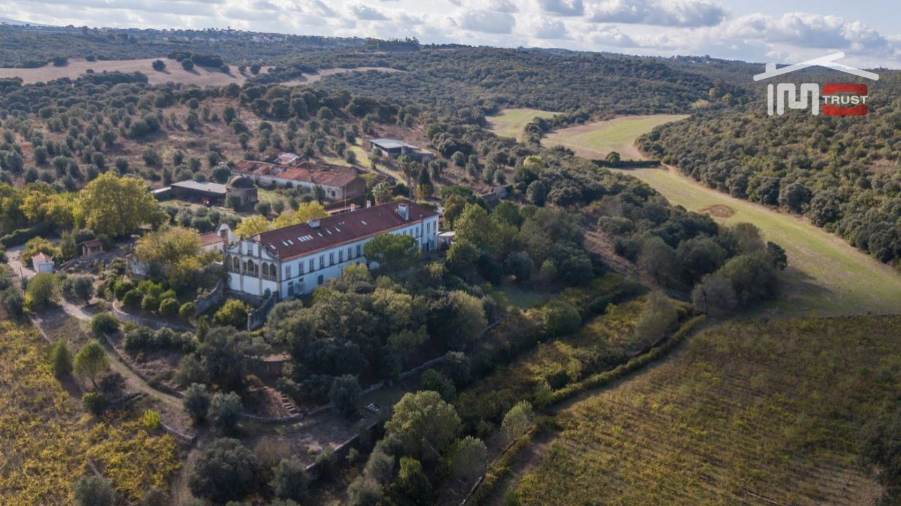 Quinta T6 para Venda em Além da Ribeira e Pedreira Foto 17