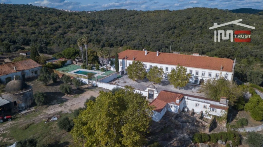 Quinta T6 para Venda em Além da Ribeira e Pedreira Foto 8