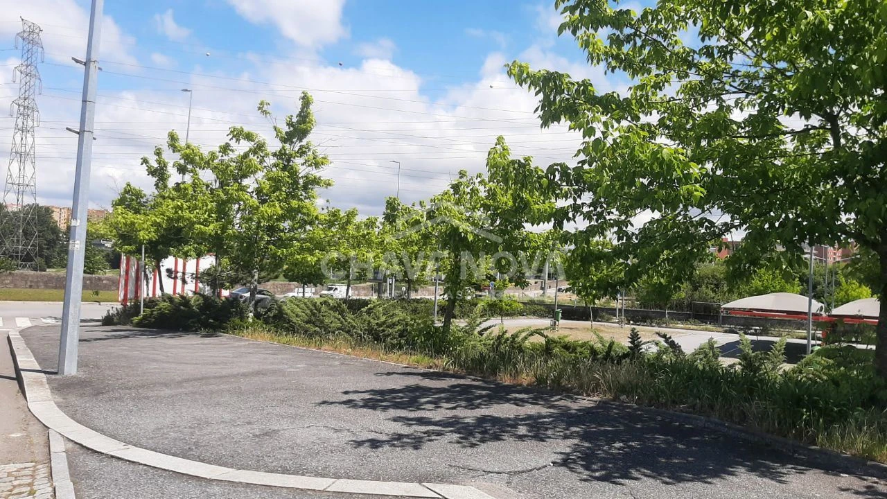 Terreno para Venda em Custóias, Leça do Balio e Guifões Foto 2