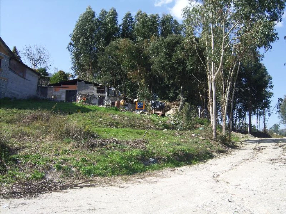 Terreno P/ Prédio para Venda em Povoa de Lanhoso (N. Senhora do Amparo) Foto 2