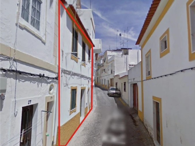 Moradia T4 para Venda em Assunção, Ajuda, Salvador e Santo Ildefonso Foto 1