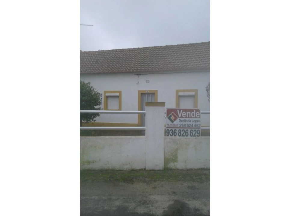 Moradia T3 para Venda em Cabrela Foto 3