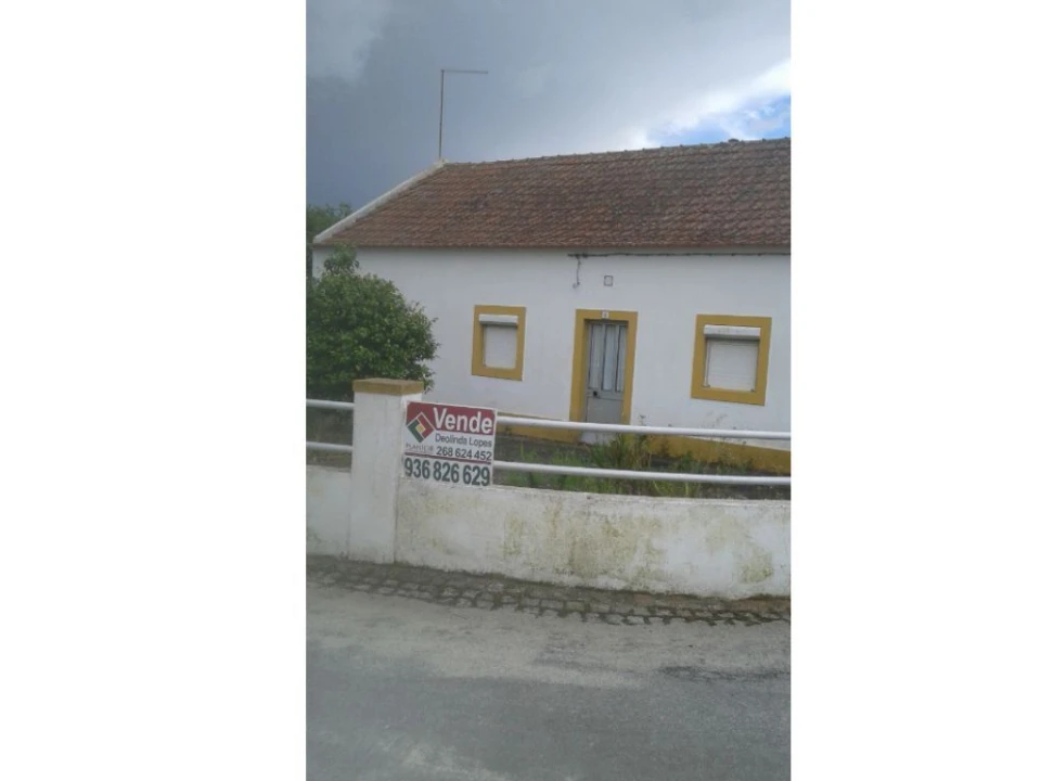 Moradia T3 para Venda em Cabrela Foto 2