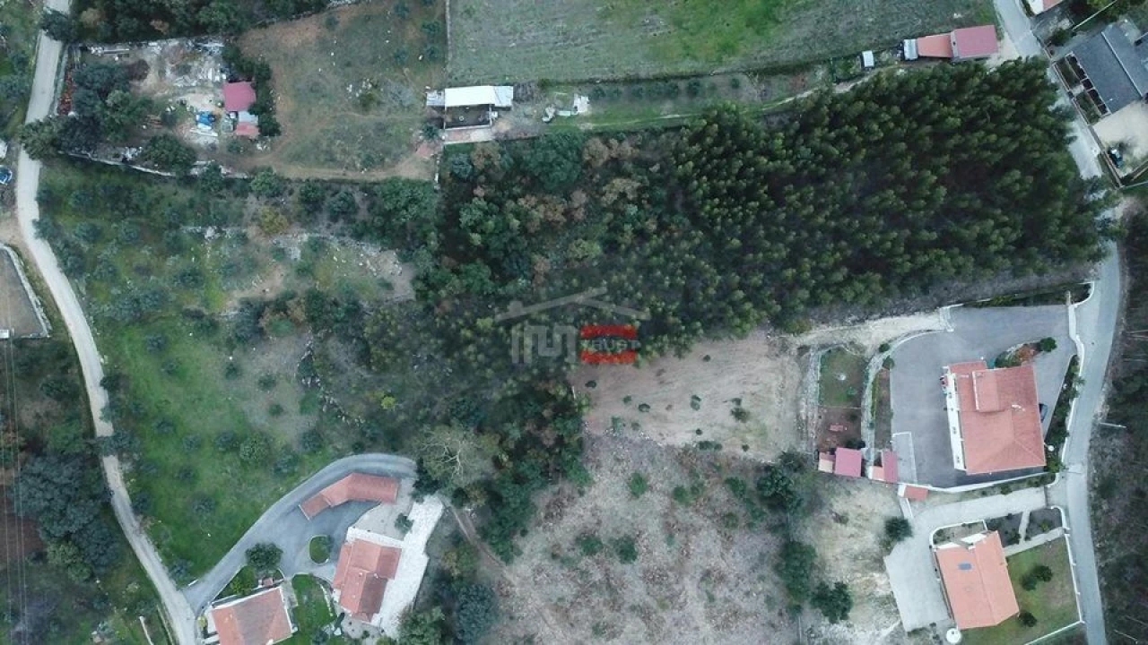 Terreno Misto para Venda em Atouguia Foto 4