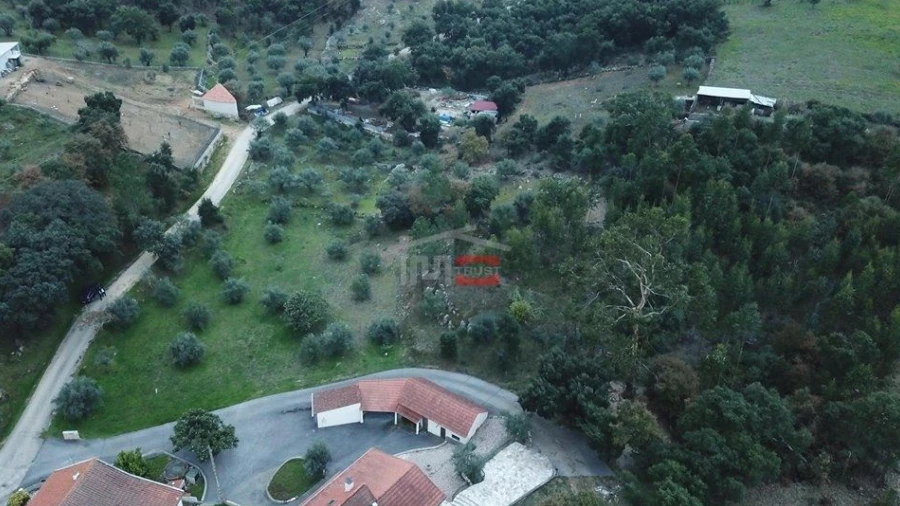 Terreno Misto para Venda em Atouguia