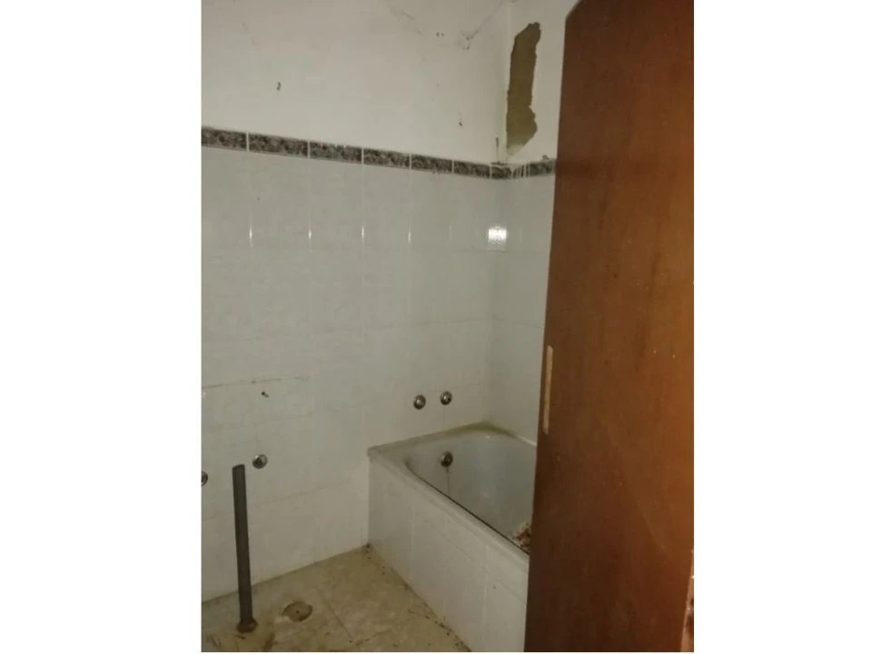 Moradia T1 para Venda em Espírito Santo, Nossa Senhora da Graça e São Simão Foto 6