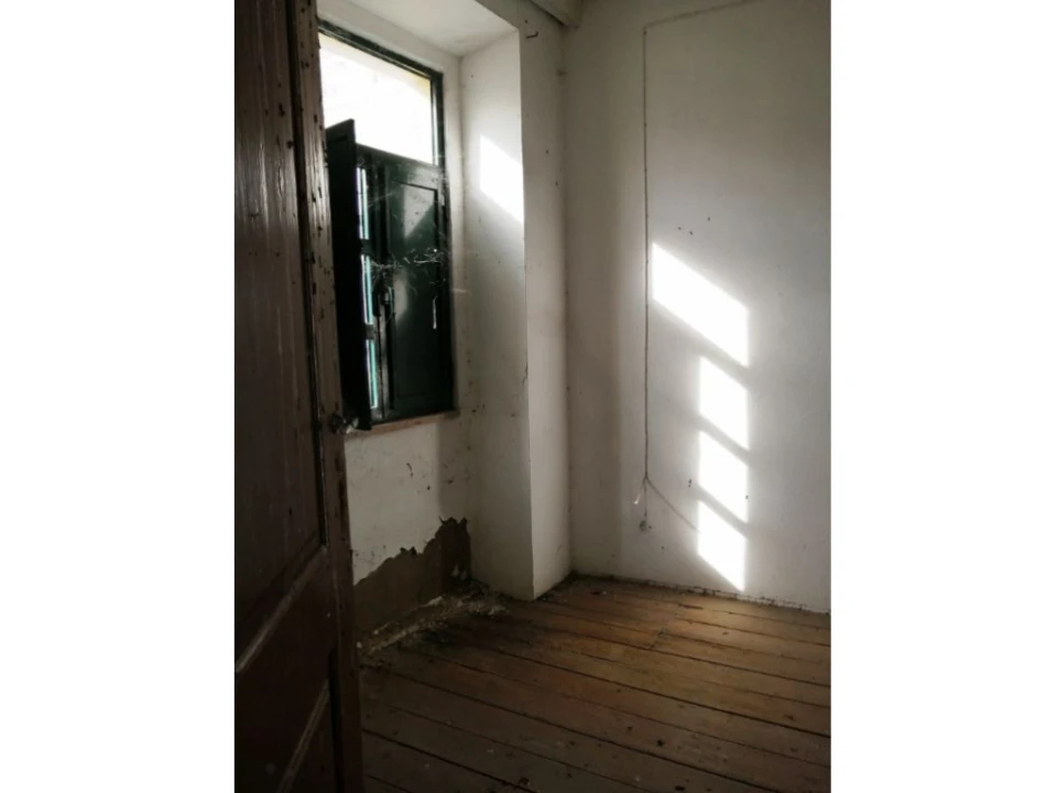 Moradia T1 para Venda em Espírito Santo, Nossa Senhora da Graça e São Simão Foto 9