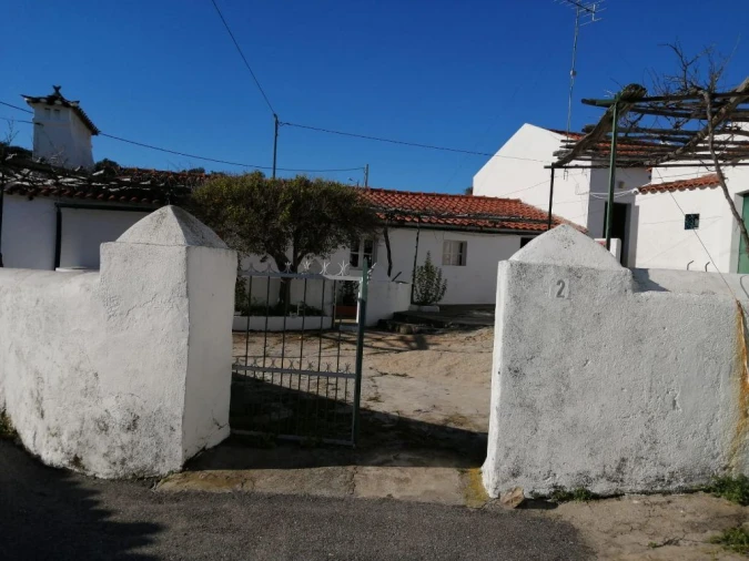 Moradia T3 para Venda em Beirã Foto 3