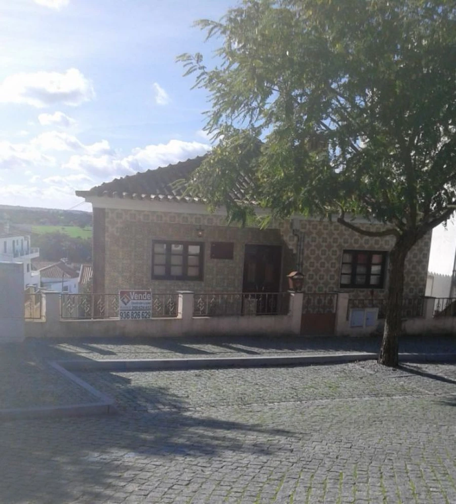 Moradia T0 para Venda em Avis Foto 1