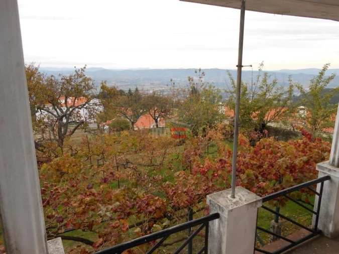 Moradia T4 para Venda em Covilhã e Canhoso Foto 2