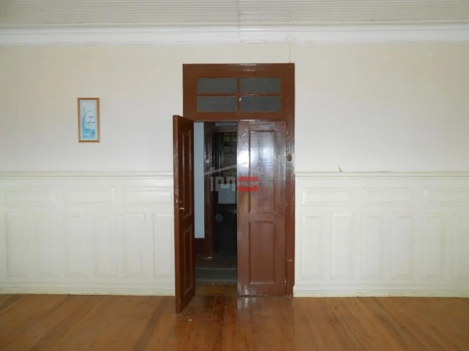 Moradia T4 para Venda em Covilhã e Canhoso Foto 7