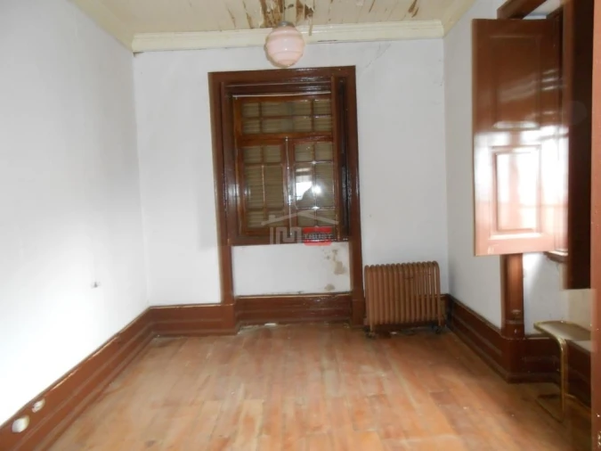 Moradia T4 para Venda em Covilhã e Canhoso Foto 11