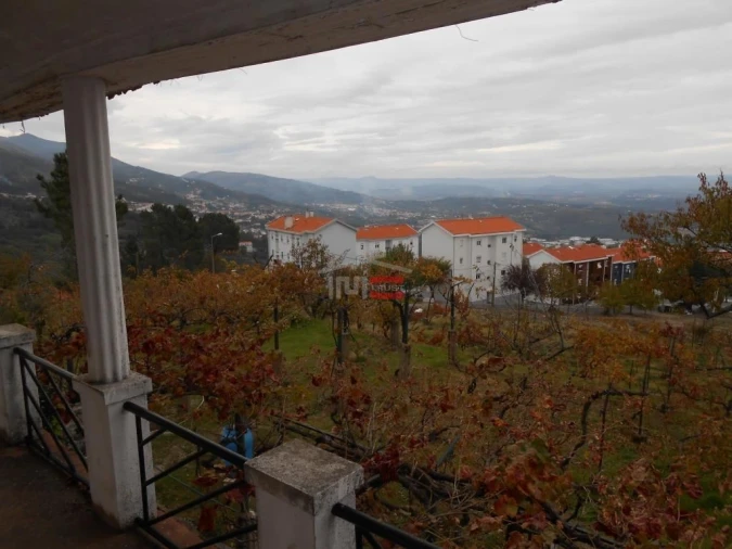 Moradia T4 para Venda em Covilhã e Canhoso Foto 16