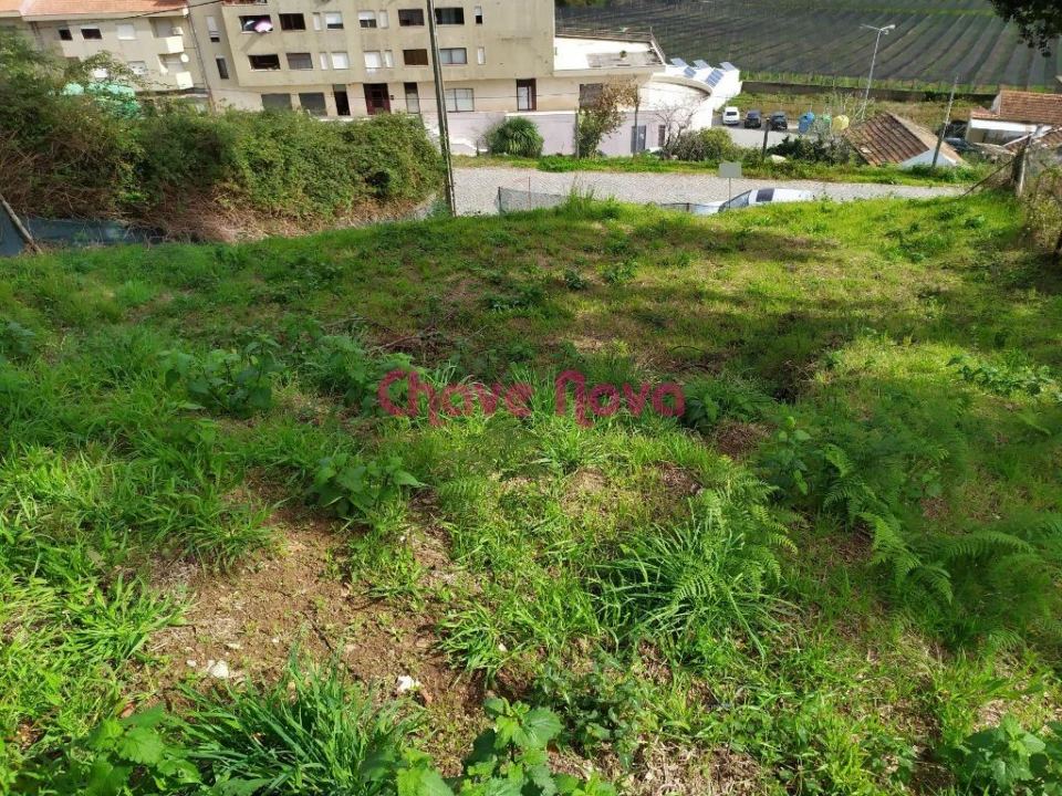 Terreno para Venda em Arcozelo Foto 4
