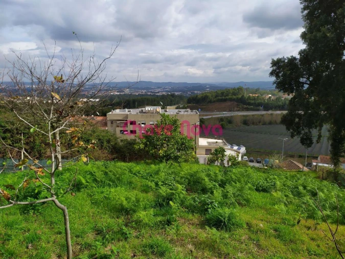 Terreno para Venda em Arcozelo Foto 3