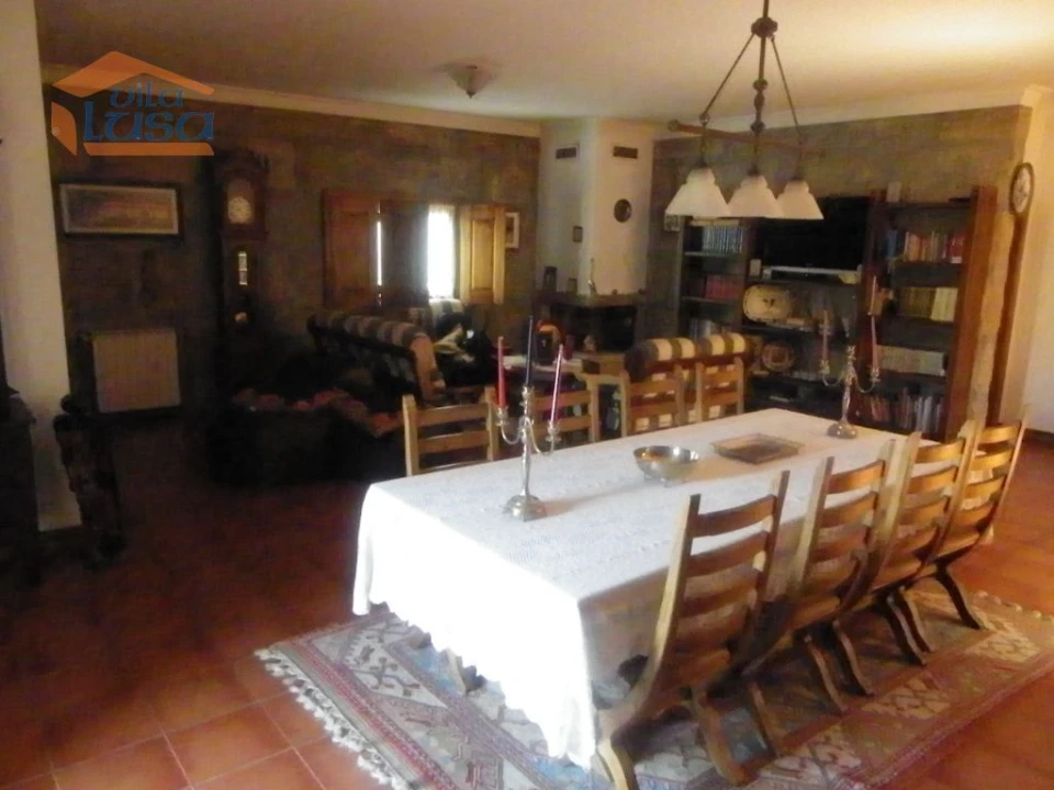 Moradia T6 para Venda em Resende Foto 10