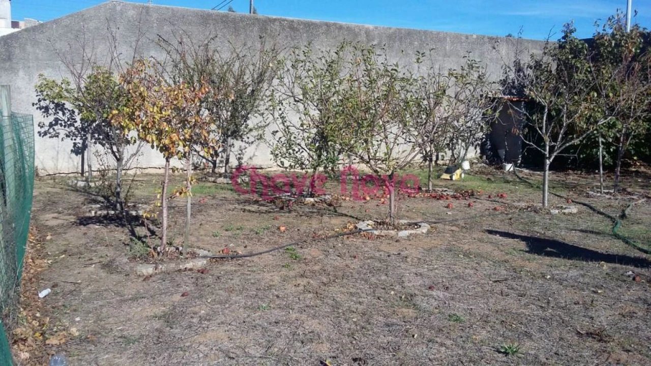 Terreno para Venda em Arcozelo Foto 4