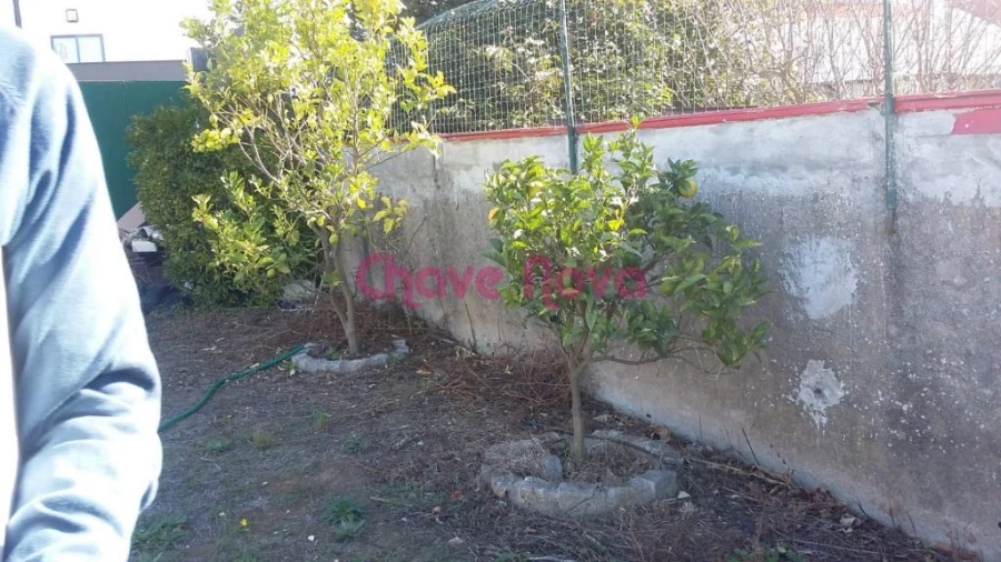 Terreno para Venda em Arcozelo Foto 1