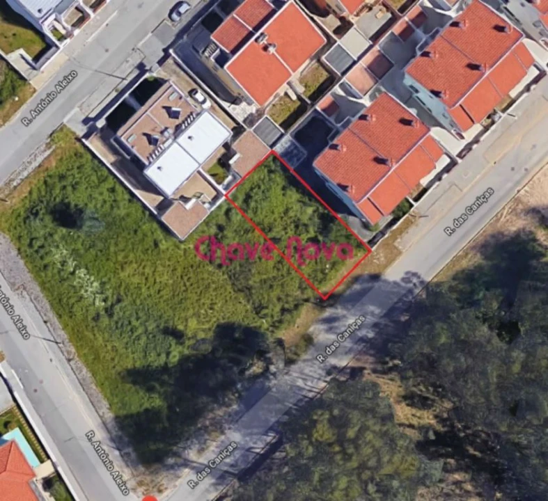 Terreno para Venda em São João de Ver Foto 1