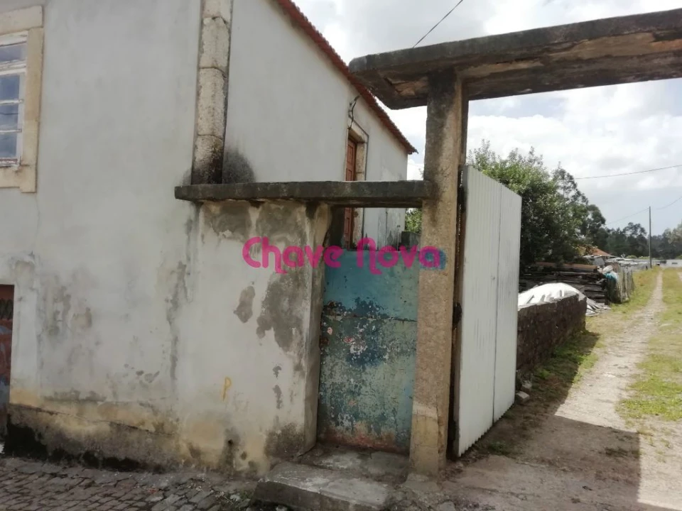 Terreno Misto para Venda em Fânzeres e São Pedro da Cova Foto 2