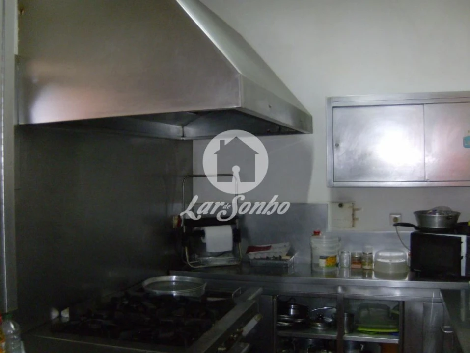 Loja para Trespasse em Santo Antonio dos Olivais Foto 21