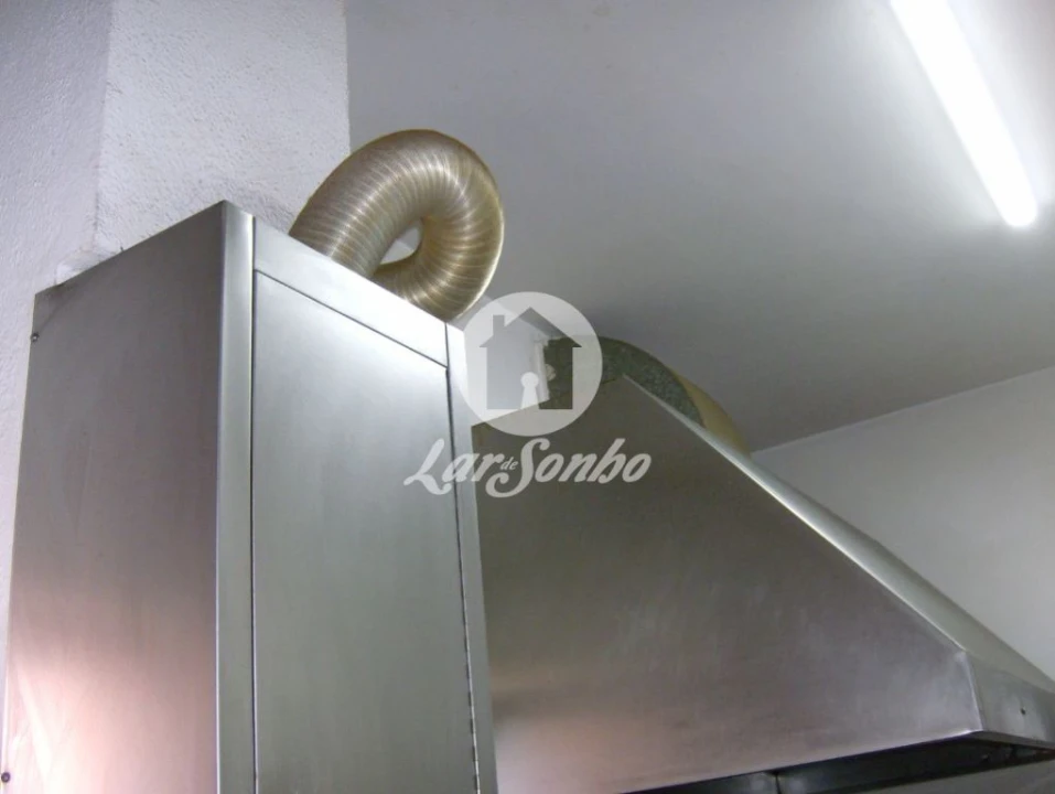 Loja para Trespasse em Santo Antonio dos Olivais Foto 30