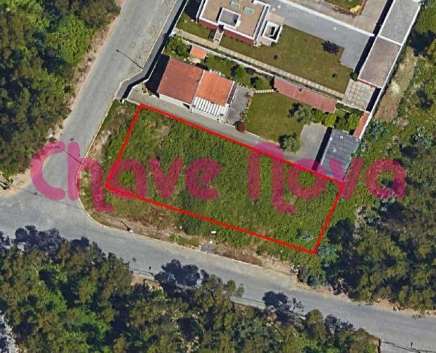 Terreno para Venda em Arcozelo Foto 1