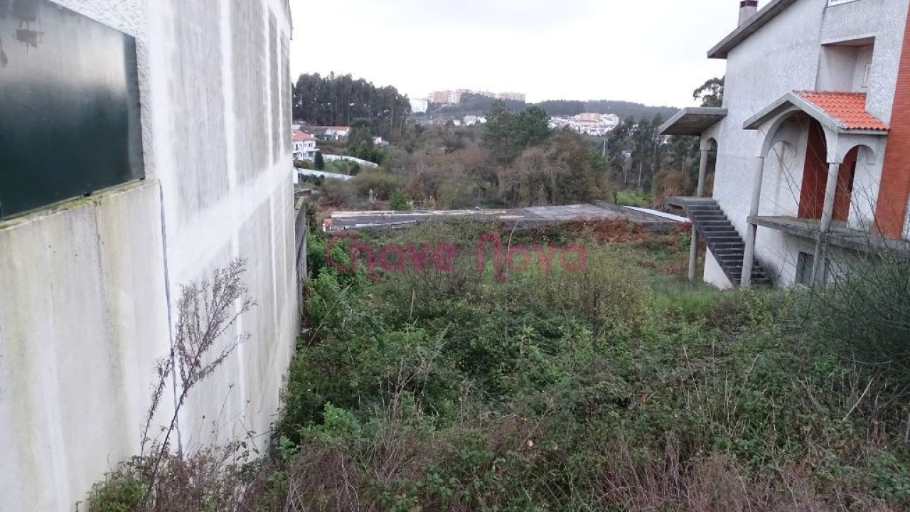 Terreno para Venda em Arcozelo Foto 4