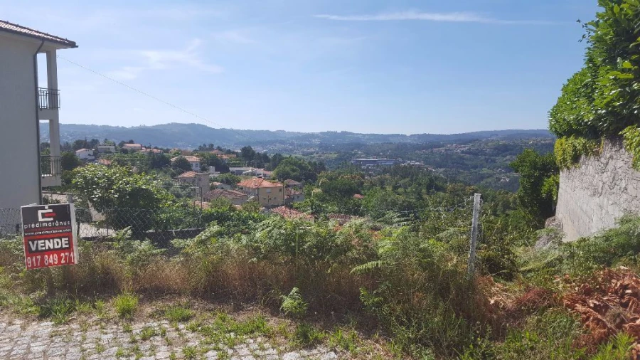 Terreno para Venda em Lufrei Foto 1