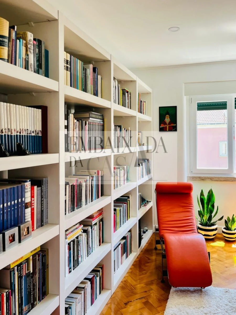 Apartamento T3 para Venda em Areeiro Foto 1