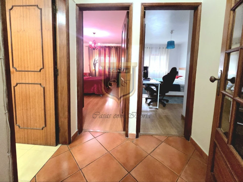 Apartamento T2 para Venda em Santa Maria, São Pedro e Matacães Foto 11