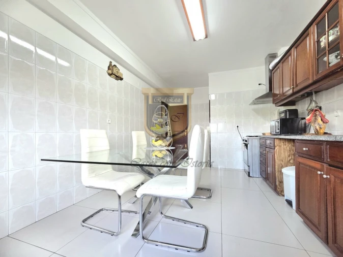 Apartamento T2 para Venda em Santa Maria, São Pedro e Matacães Foto 8