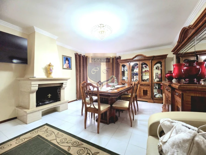 Apartamento T2 para Venda em Santa Maria, São Pedro e Matacães Foto 3