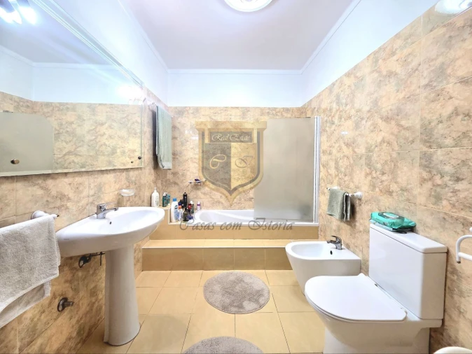 Apartamento T2 para Venda em Santa Maria, São Pedro e Matacães Foto 10